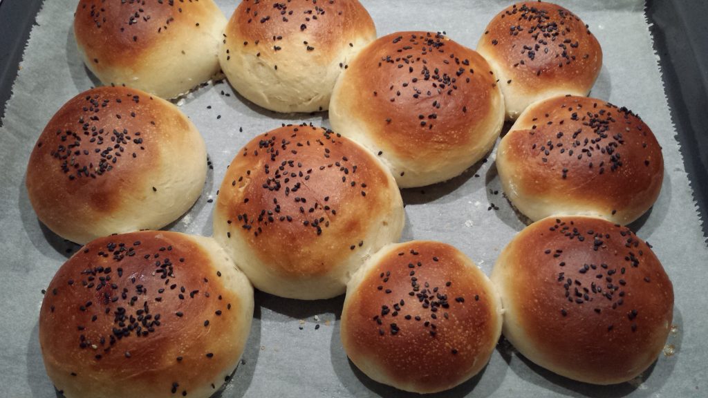 fluffige Burger Buns