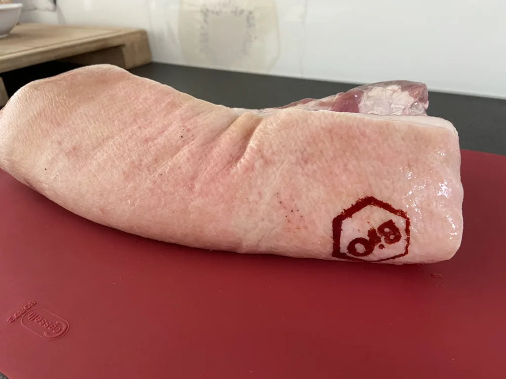 Schweinebauch ist vorbereitet