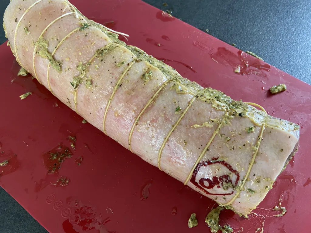 Geschnürte Porchetta