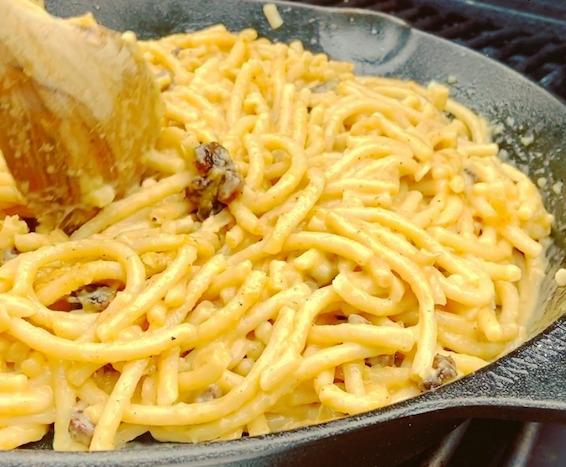 Spaghetti unterheben